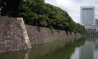 皇族の身分を離れてから再度皇族に復帰し天皇に即位した天皇は存在した