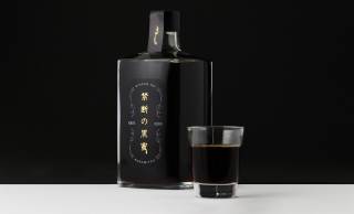 沖縄県産の純黒糖を使用したとり〜り濃厚なリキュール「禁断の黒蜜」！スイーツにかけたらイチコロよ♡